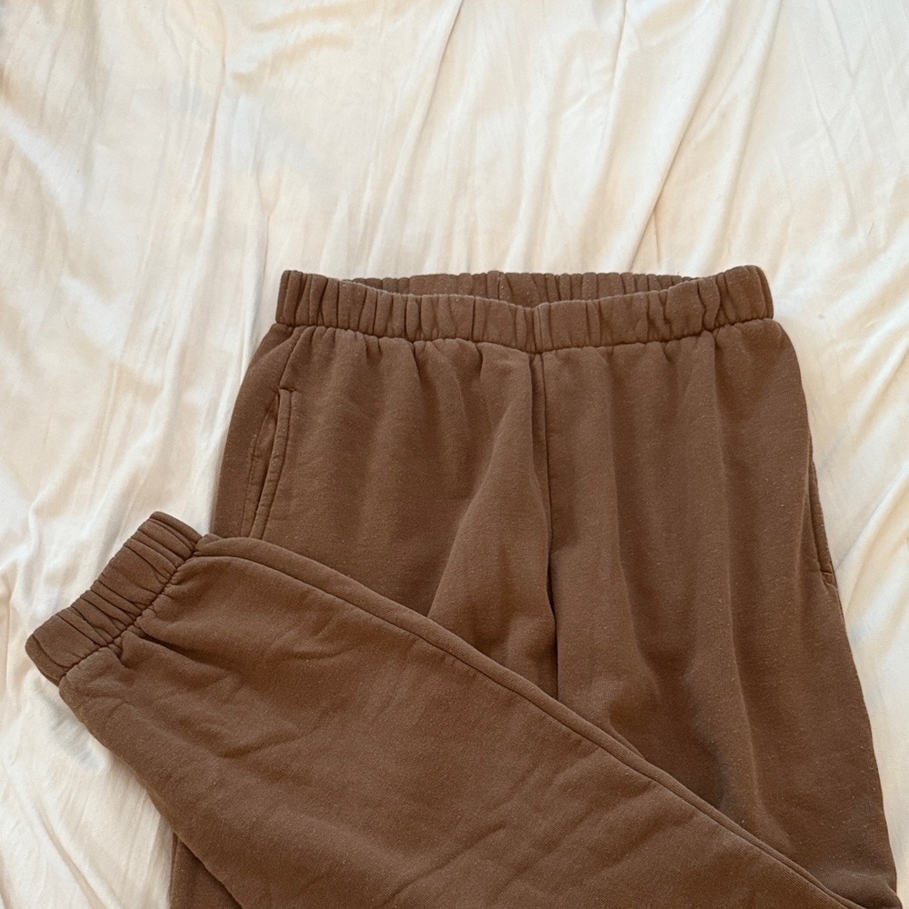 Brandy Melville Chocolate Brown sweatpants